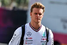 Thumbnail for article: Steiner on possible return of Mick Schumacher: 'Think that will be difficult'