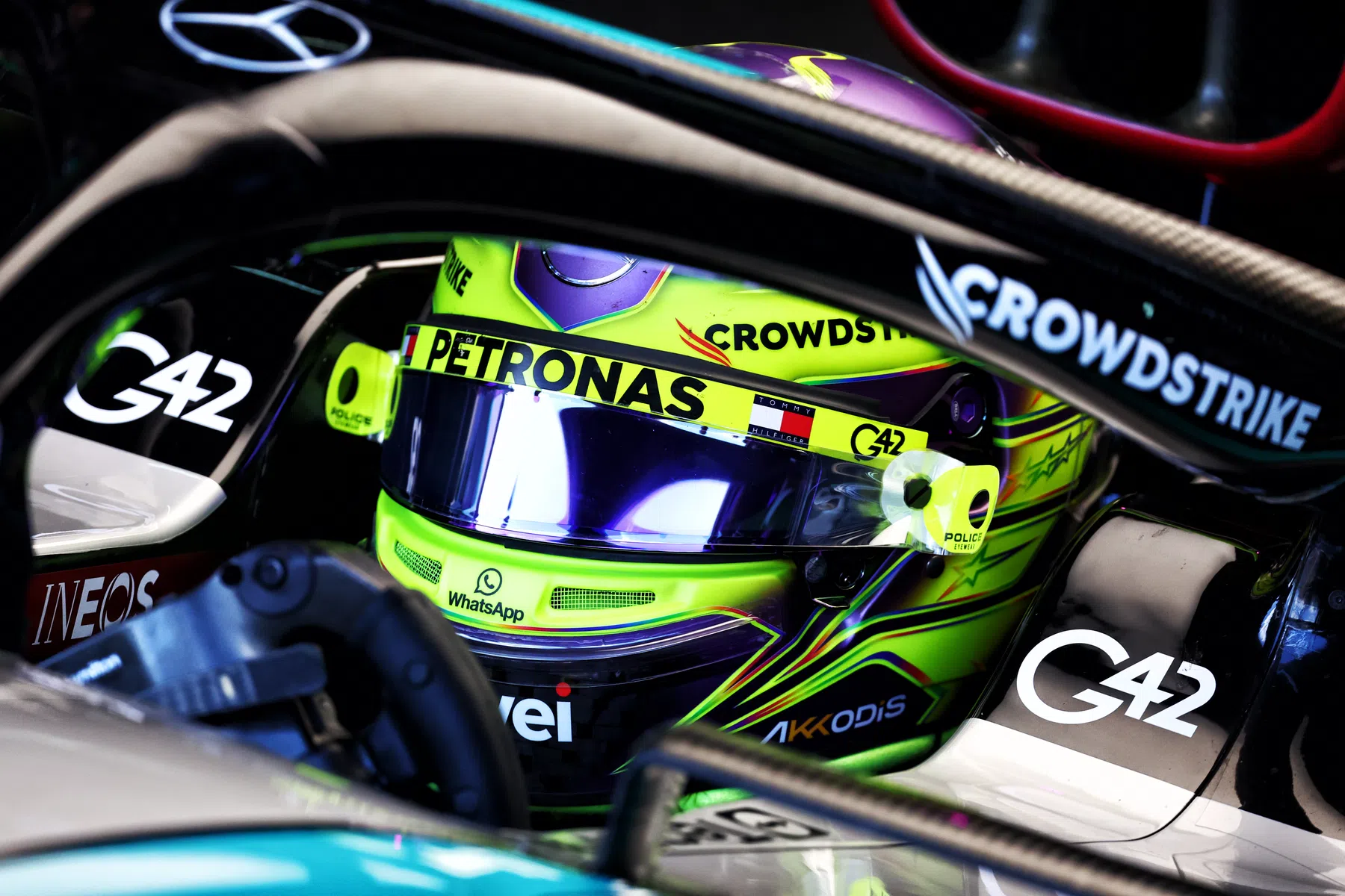 Lewis Hamilton spreekt over incident met Max Verstappen in FP2