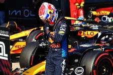 Thumbnail for article: McLaren een slechte verliezer? 'Max heeft geluk dat hij op pole staat'