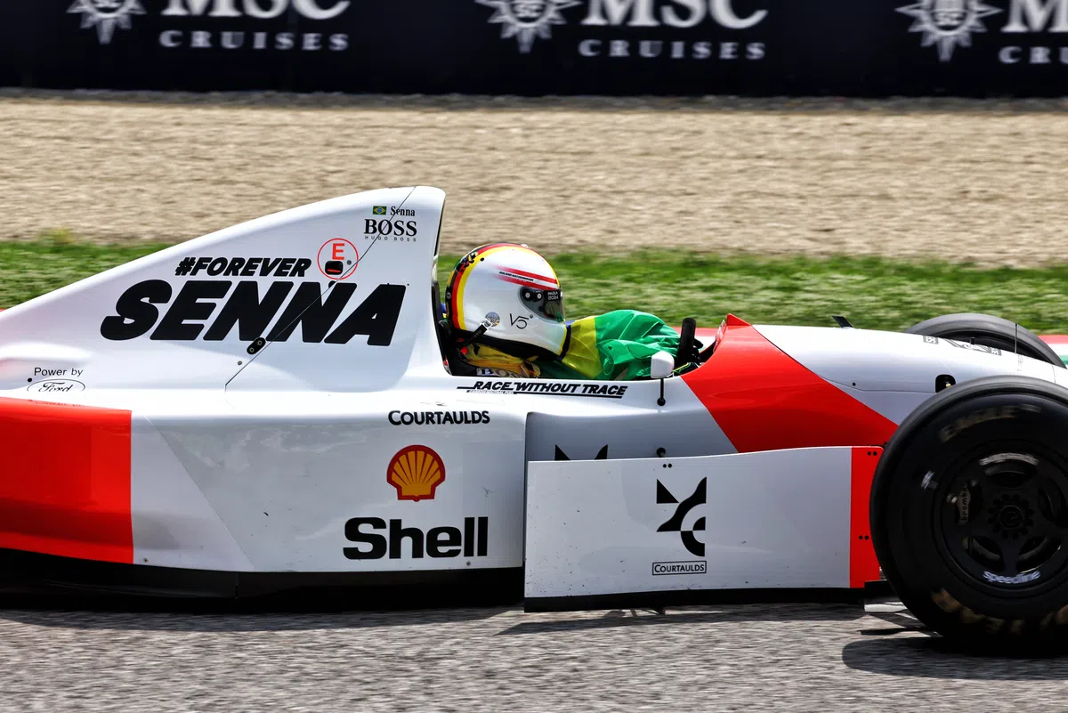 Imagens emocionantes de Imola: Vettel na McLaren de Ayrton Senna