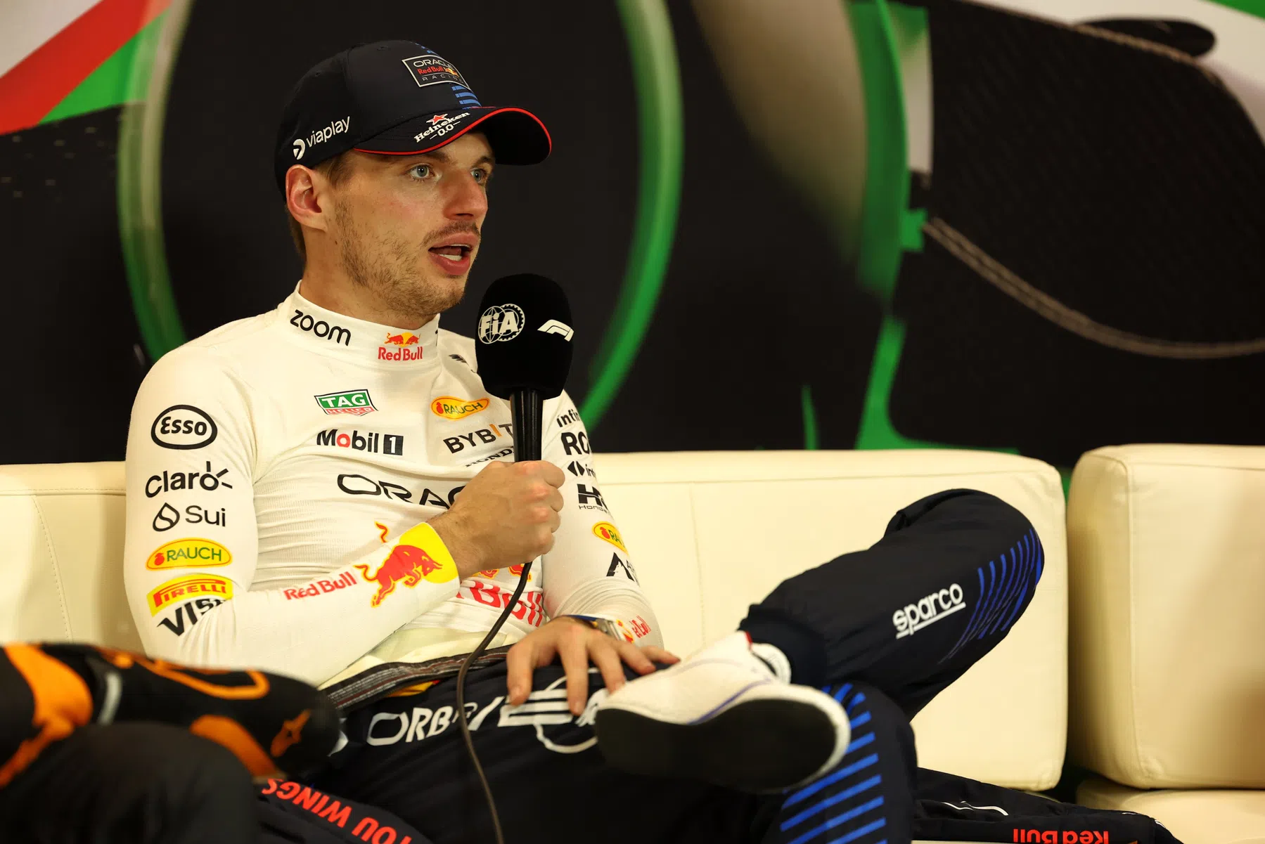 Verstappen 'haters' apologise after middle finger incident