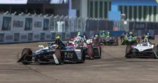 Formula E weekend gets off to a bizarre start: Cars stop at the same time