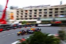 Thumbnail for article: Verstappen kent opnieuw frustrerende sessie in Monaco, Leclerc snelst