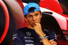 Thumbnail for article: Een tip van Albon voor Verstappen? ‘Er komt het tijdperk Mercedes aan’