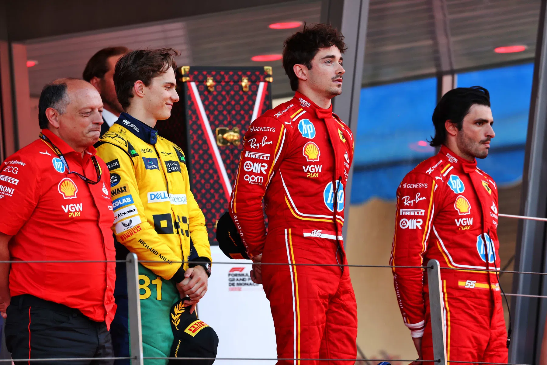 Emotionele Leclerc blikt terug op overwinning in Monaco 