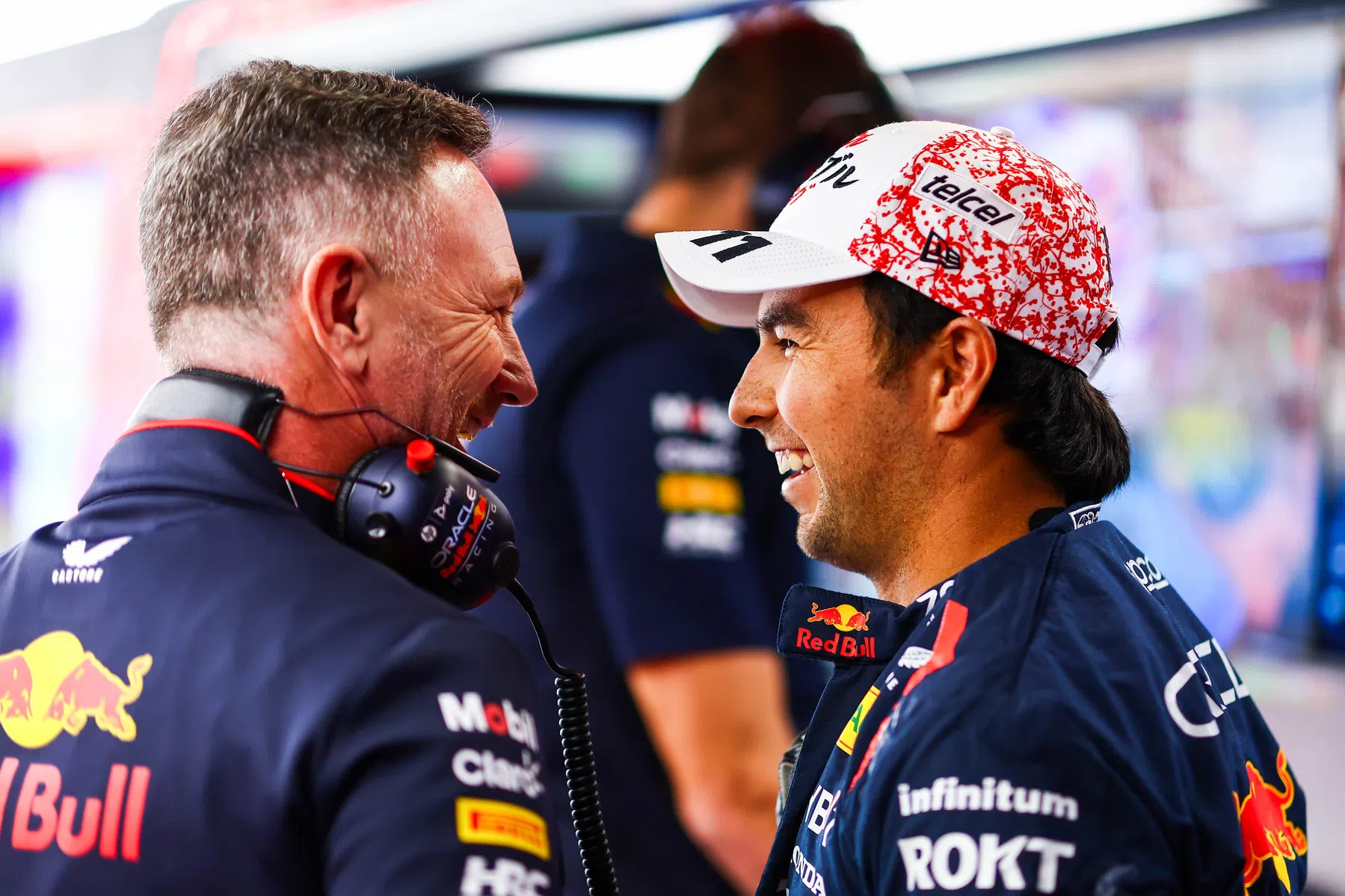 Horner responds to new contract for Sergio Perez