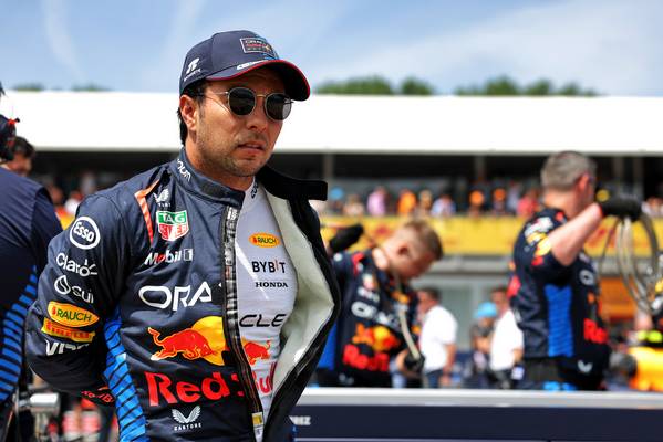 What are the details of Sergio Perez's new Red Bull contract?