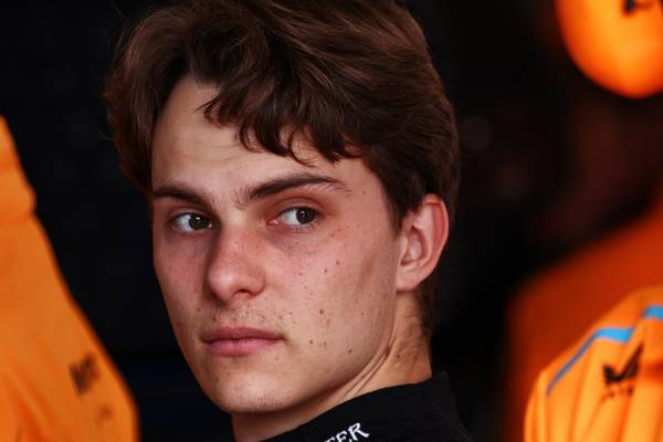 A McLaren está animada com Piastri: "Ele está em um nível alto