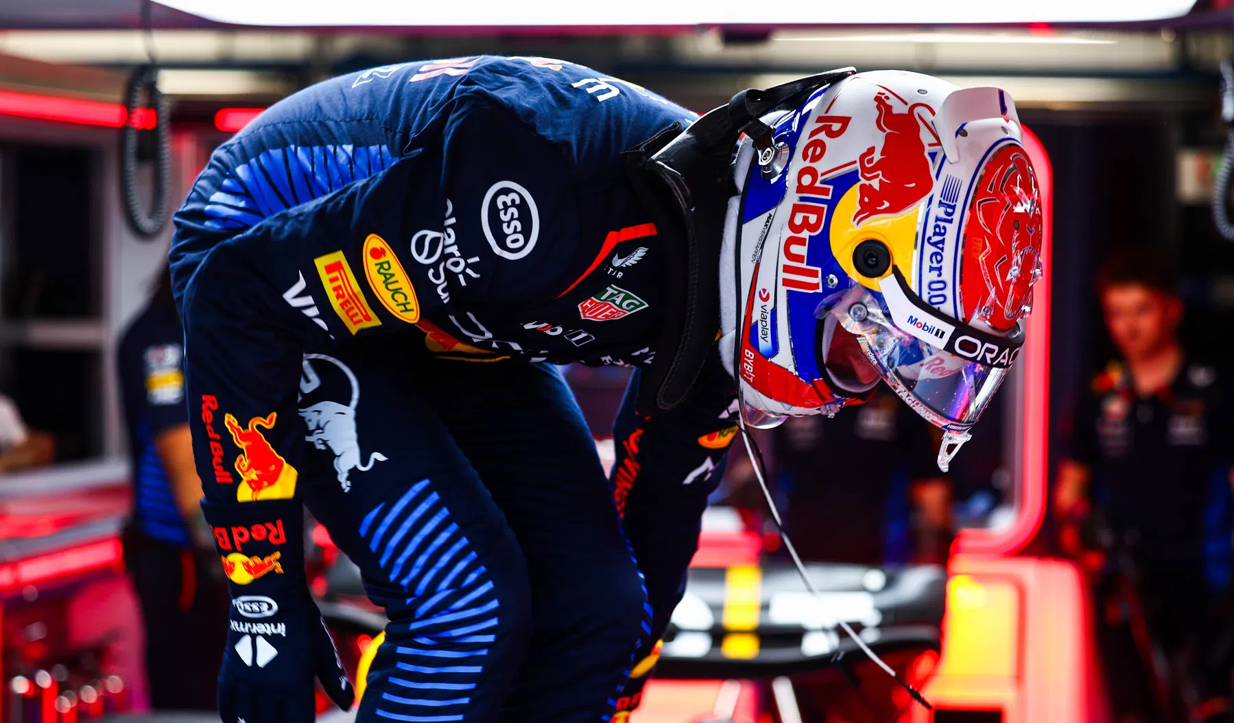 Verstappen não está feliz com mais um fim de semana abaixo da Red Bull