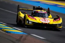Video: Leading driver Kubica sends trailing BMW off track at Le Mans