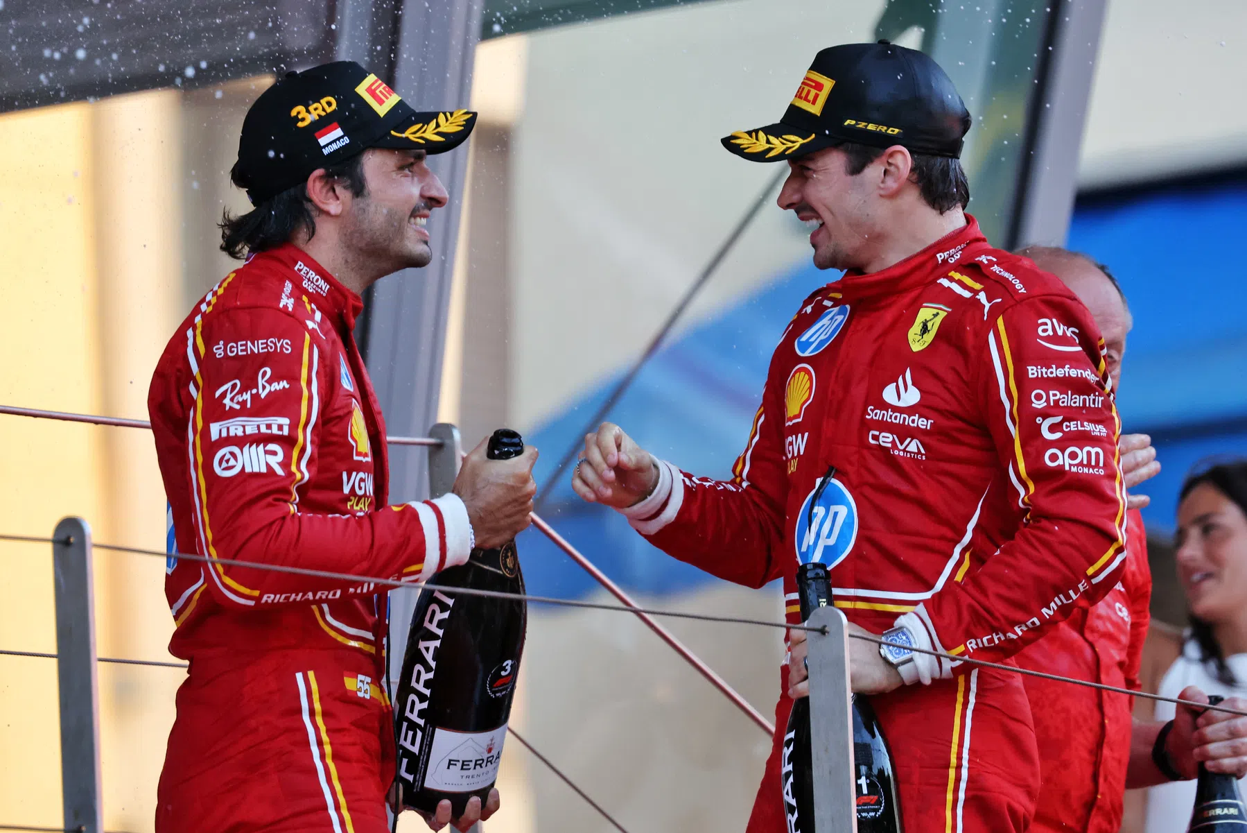 Sainz desvela la relación entre él, Leclerc y Ferrari
