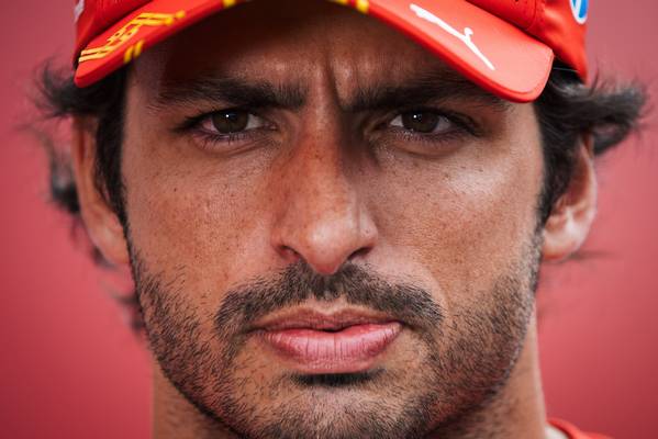 Sainz comments on the current profile of f1 drivers 