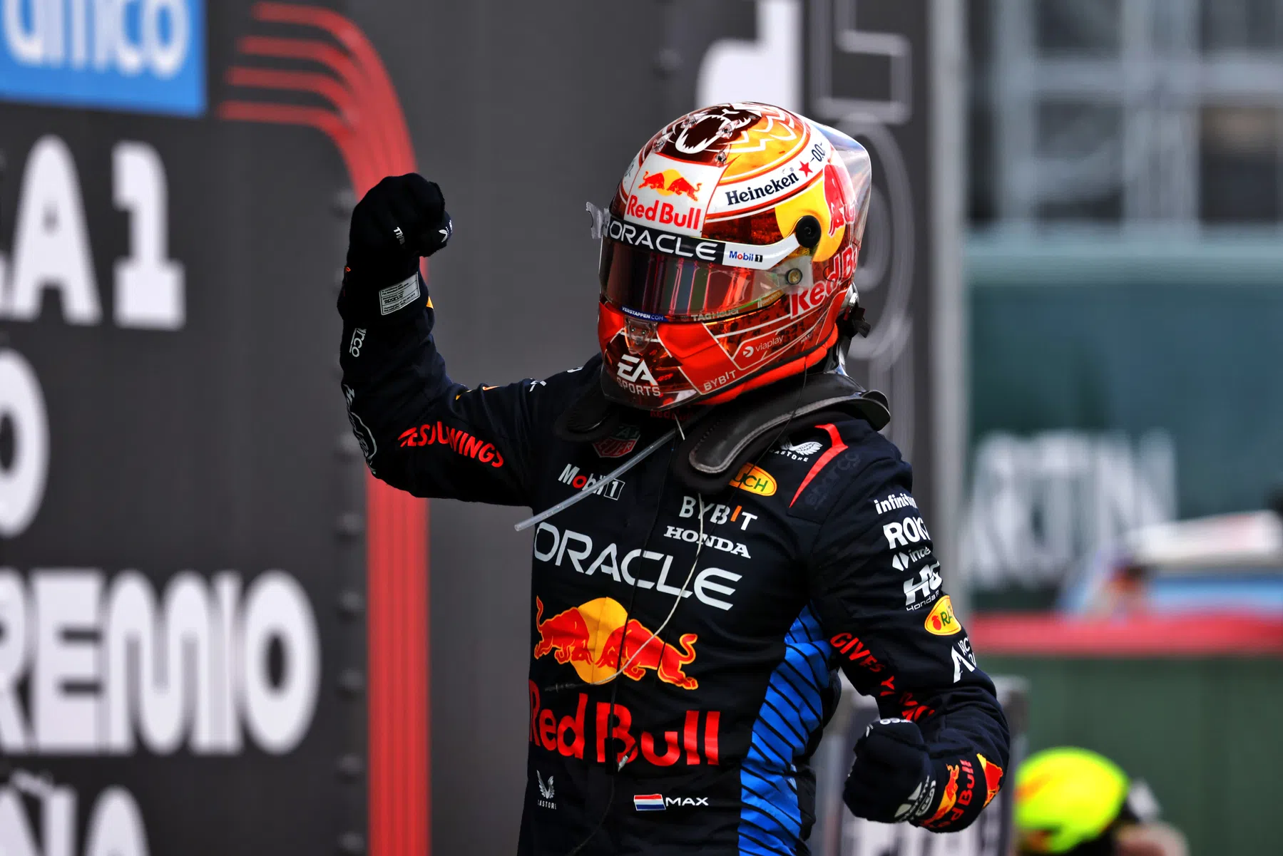 Imprensa internacional exalta vitória de Verstappen na Espanha