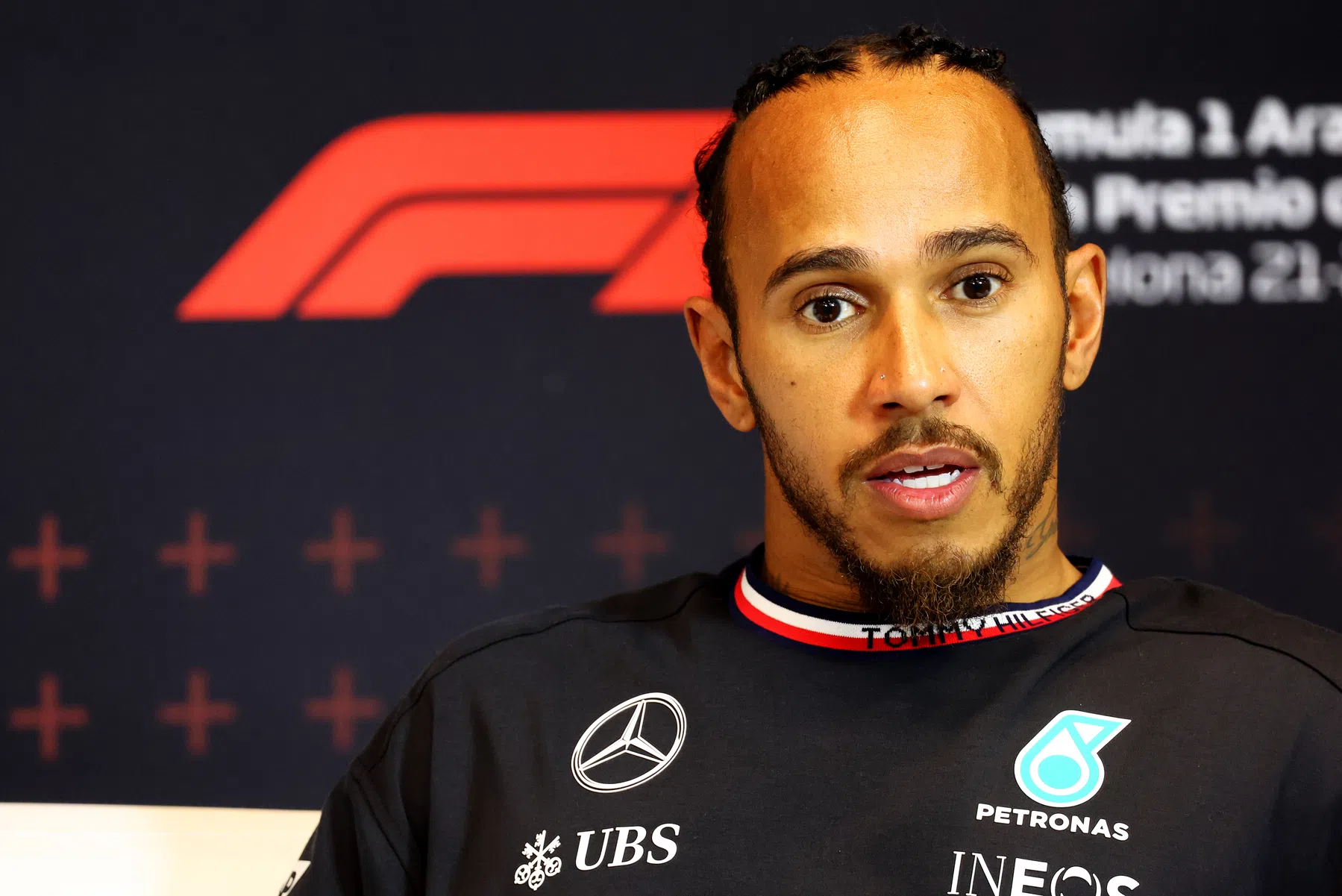 Lewis hamilton niet zeker of winst in het verschiet ligt bij Mercedes na GP van Spanje