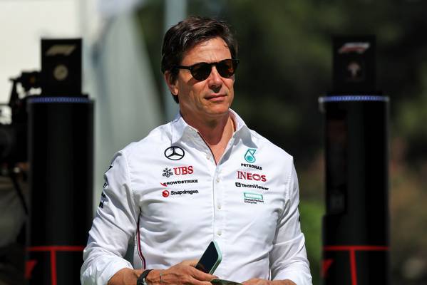 Russell unhappy with Wolff but Mercedes team boss understands