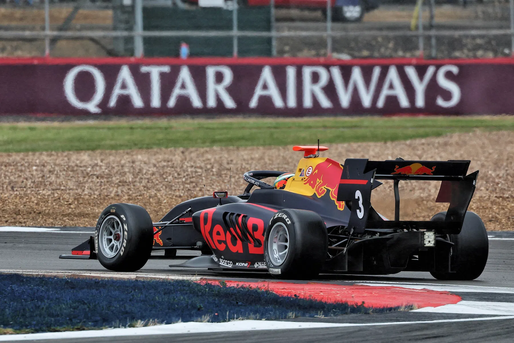 Arvid Lindblad wins f3 sprint race at silverstone