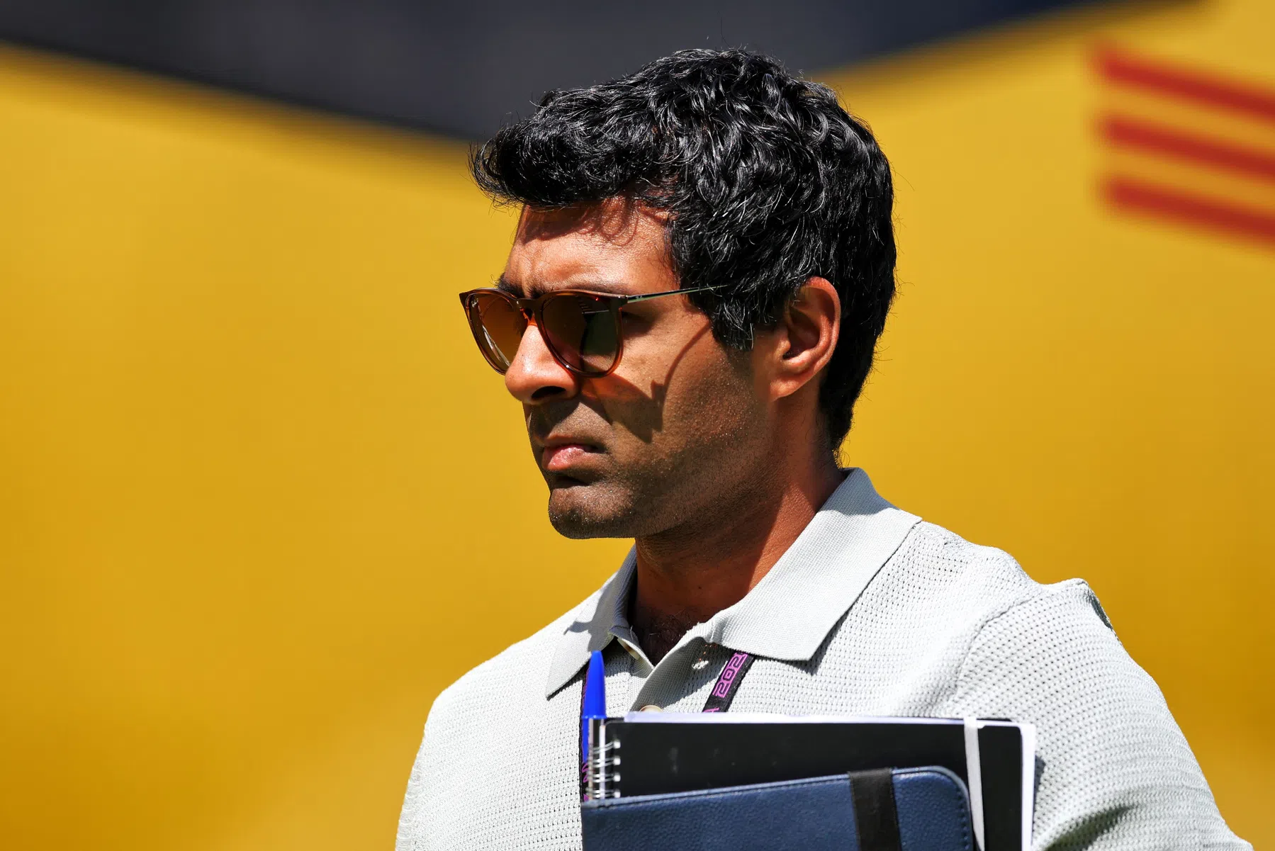 Chandhok makes apology after question about teammates Verstappen and Ricciardo