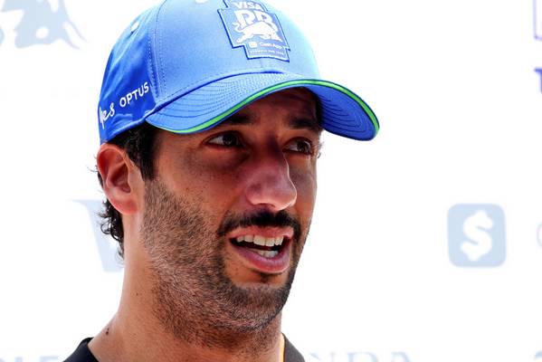 Le remplacement de Perez peut-il se faire en dehors de la Red Bull Ricciardo ?