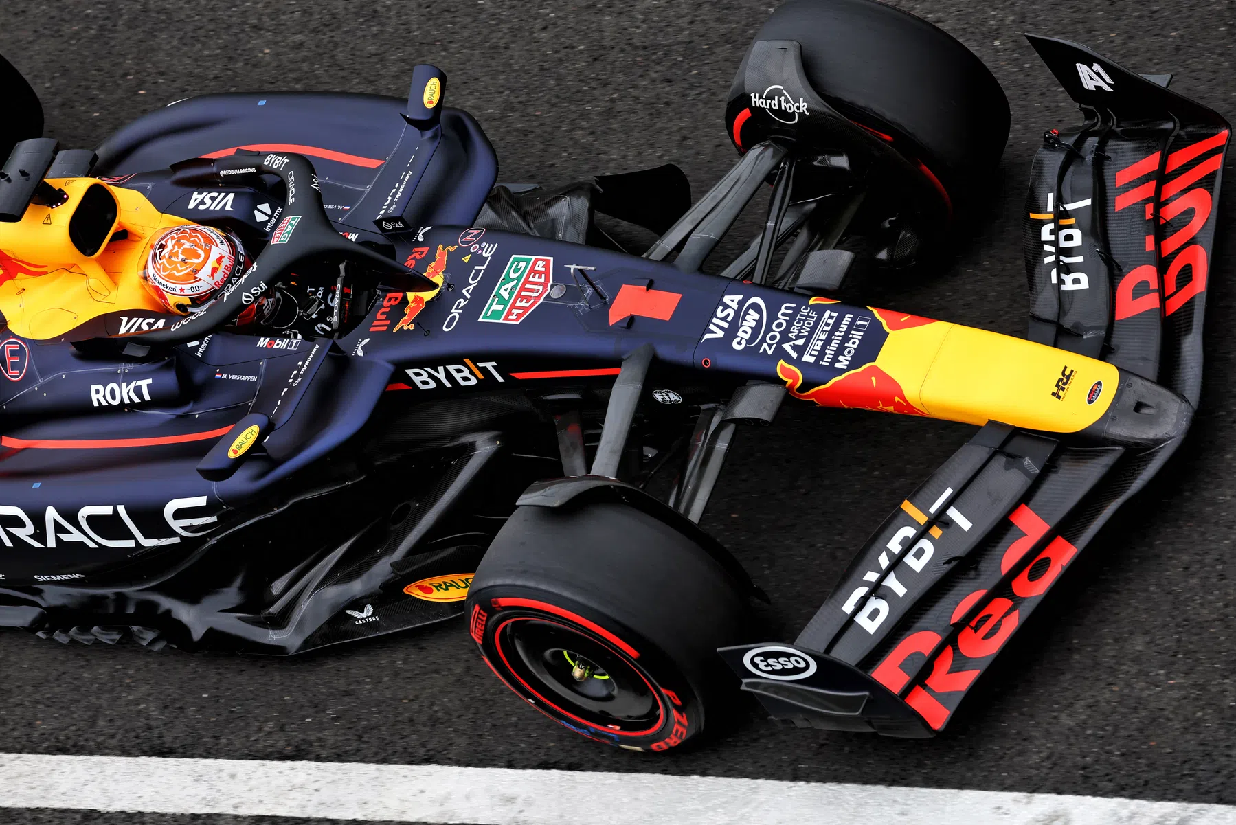 max verstappen y sergio perez con crisis en red bull racing