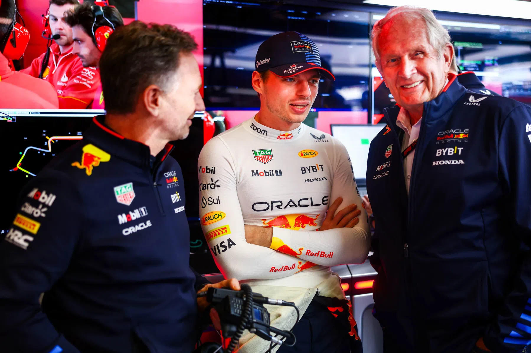 Verstappen más tiempo en Red Bull por la modificación del contrato de Marko