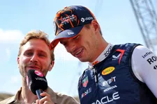 Thumbnail for article: Britse media zien 'sombere' Verstappen: 'Valt het uit elkaar bij Red Bull?'