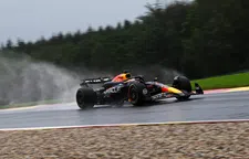 Thumbnail for article: VT3 valt in het water: Korte sessie met Verstappen als snelste, crash Stroll