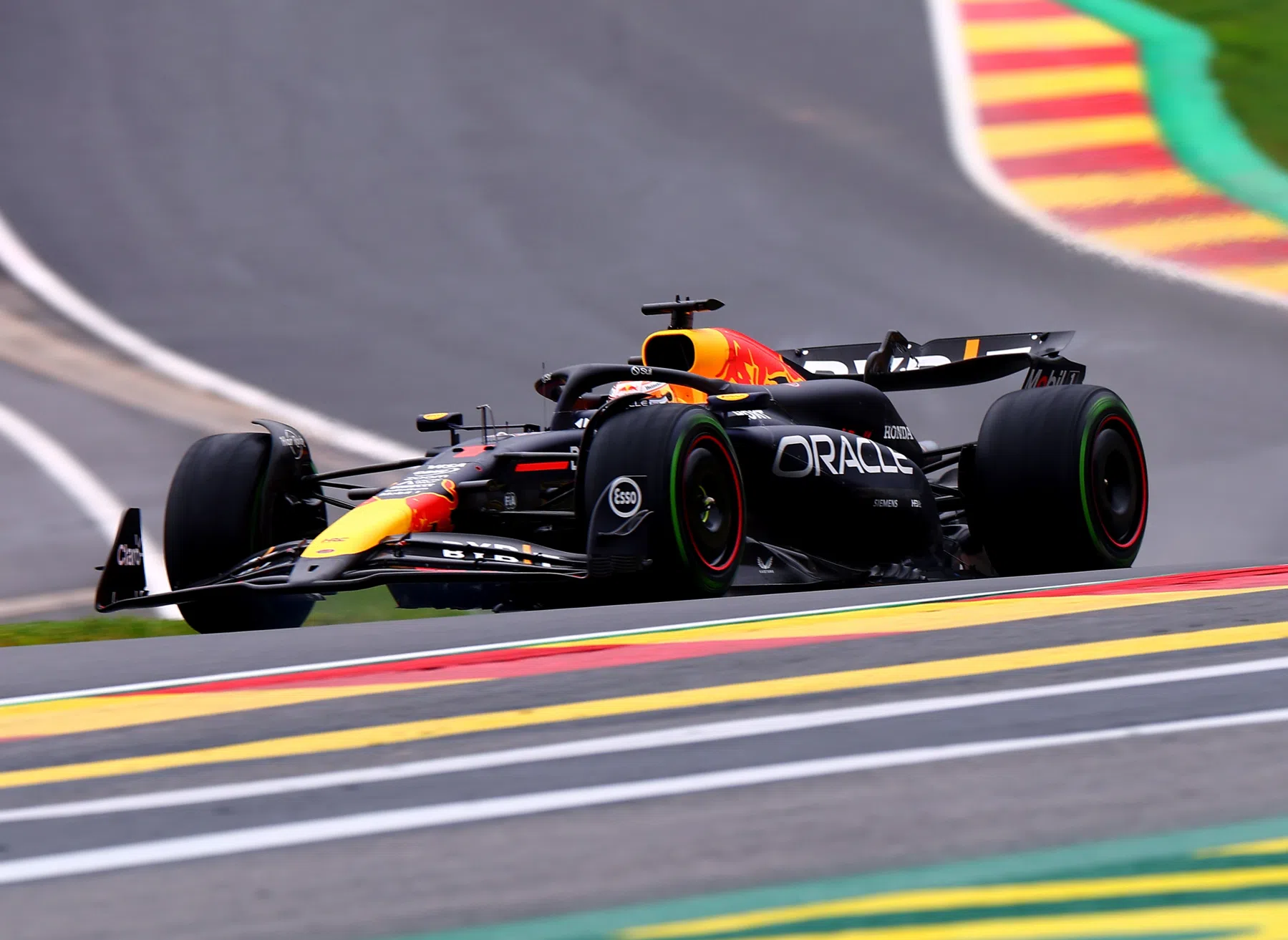 verstappen espera que mclaren lidere pronto y espera seguirles el ritmo