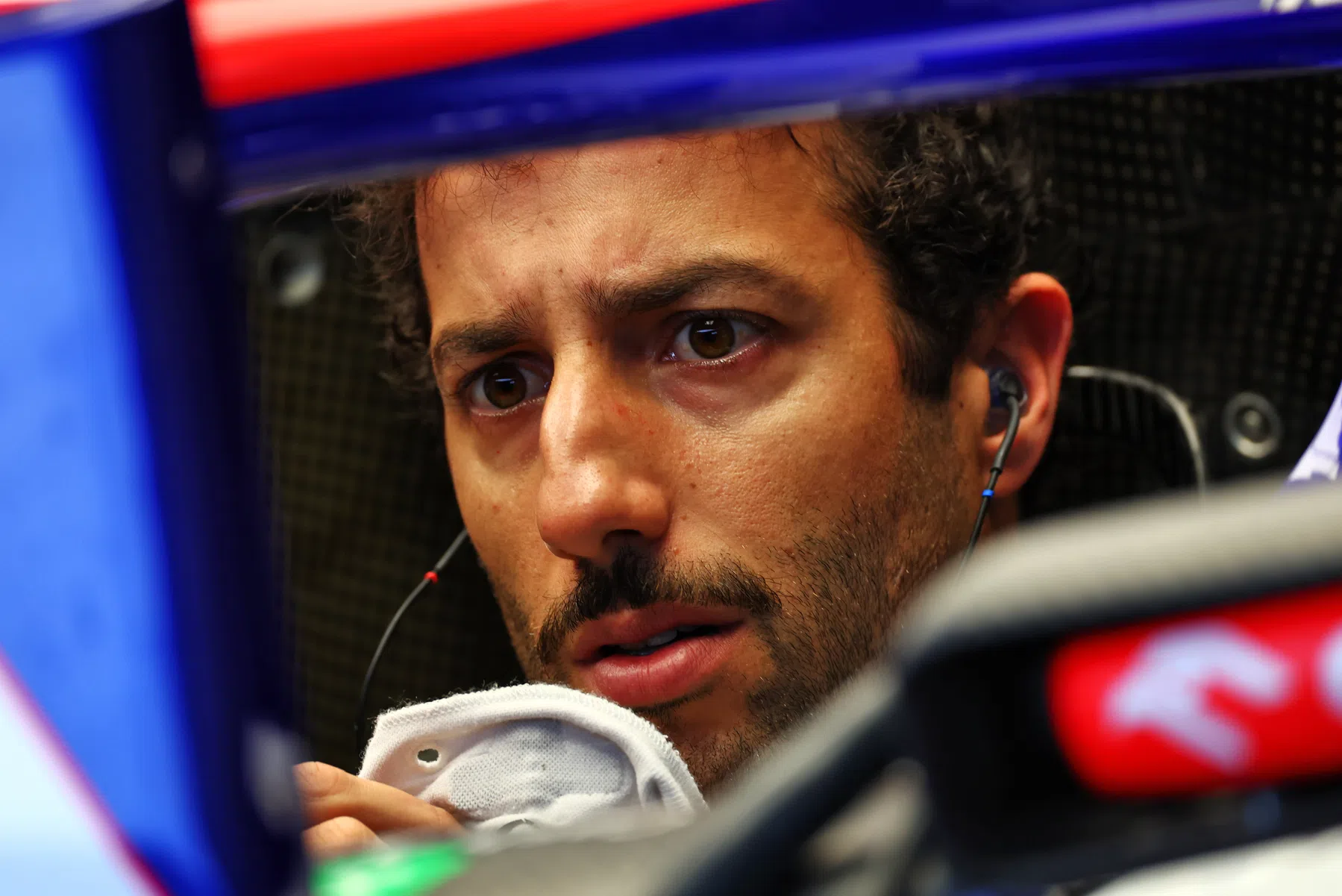 ricciardo dovrebbe cambiare la power unit