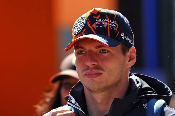 Qual era a vantagem de Verstappen ao entrar na pausa de verão, quando o campeão