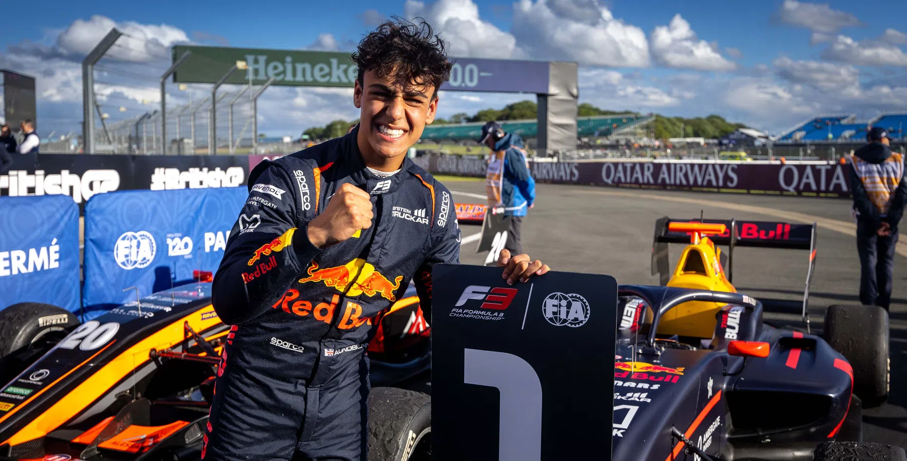 Red Bull talent Lindblad feels F1 teams are watching