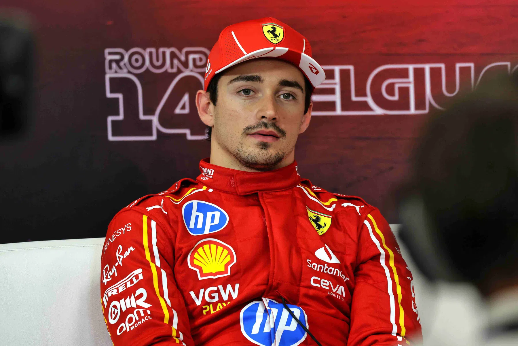 Charles Leclerc não será misericordioso com Lewis Hamilton no próximo ano na Ferrari