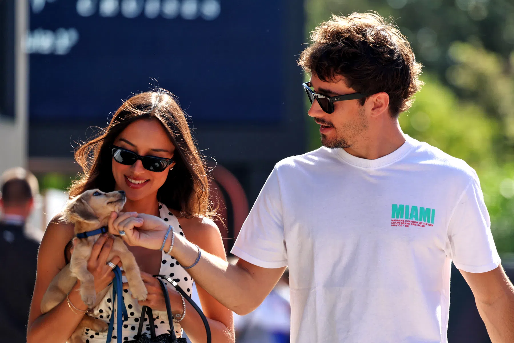 Leclerc hand in hand with girlfriend Alexandra Saint Mleux