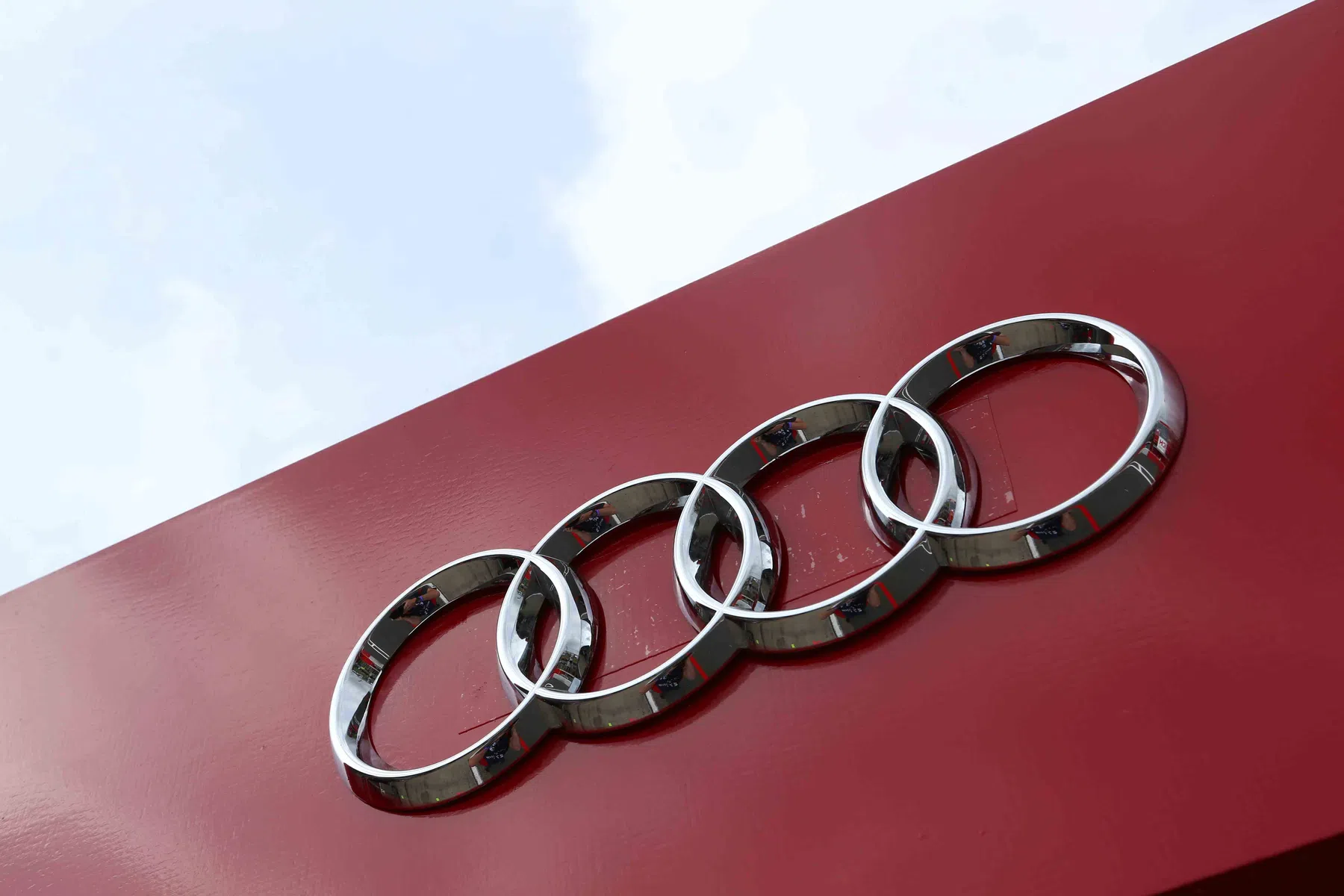 audi must choose: talent or a seasoned driver