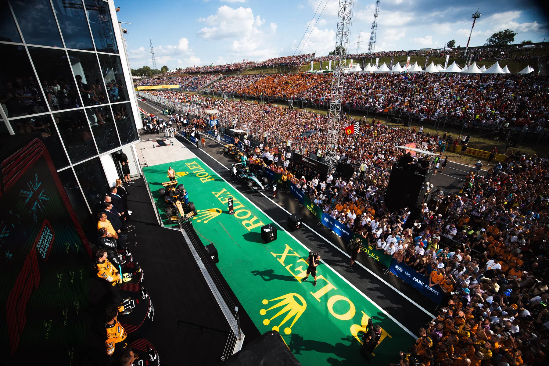 è iniziata la demolizione dell'hungaroring, i box sono stati completamente eliminati.