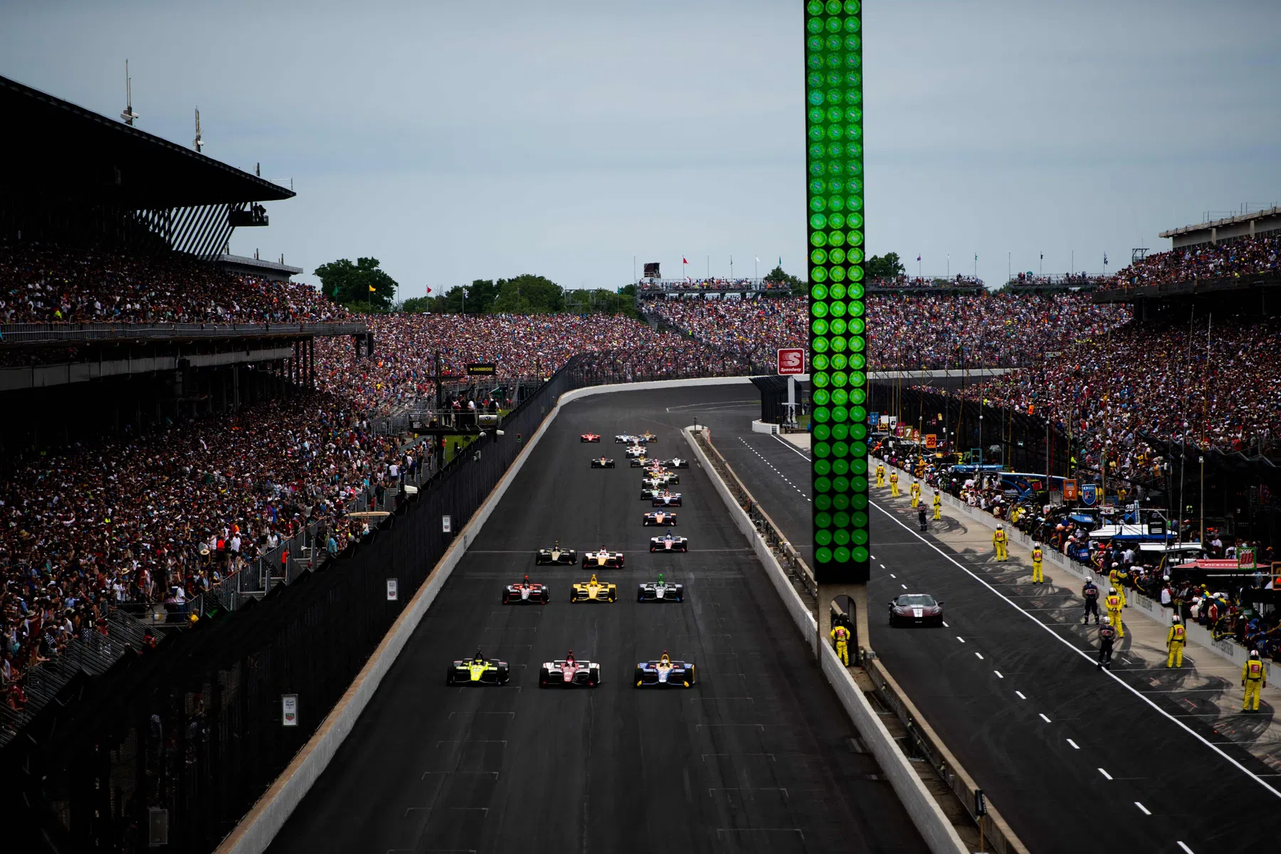 Veekay eindigt tiende tijdens IndyCar-wedstrijd in Illinois