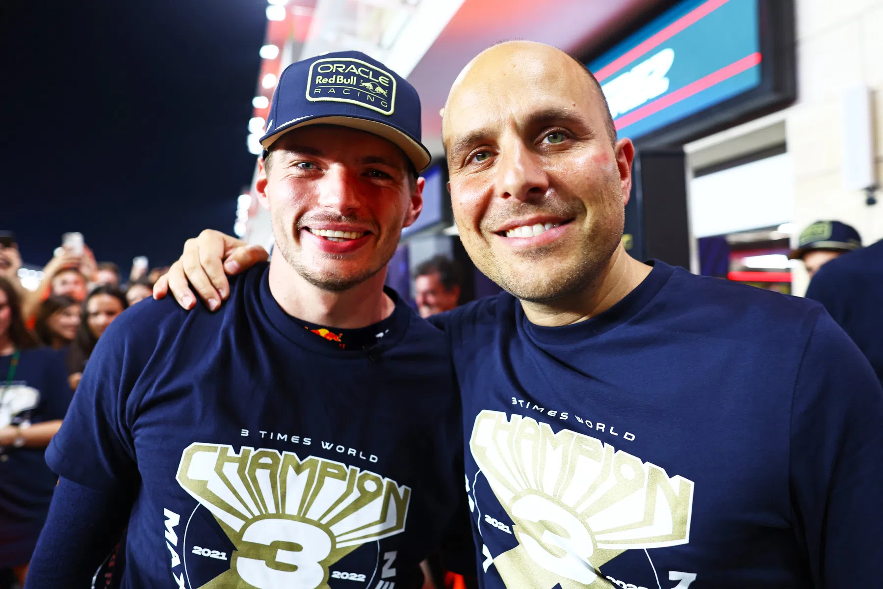 F1 Max Verstappen exige a Gianpiero Lambiase quién responde con dureza