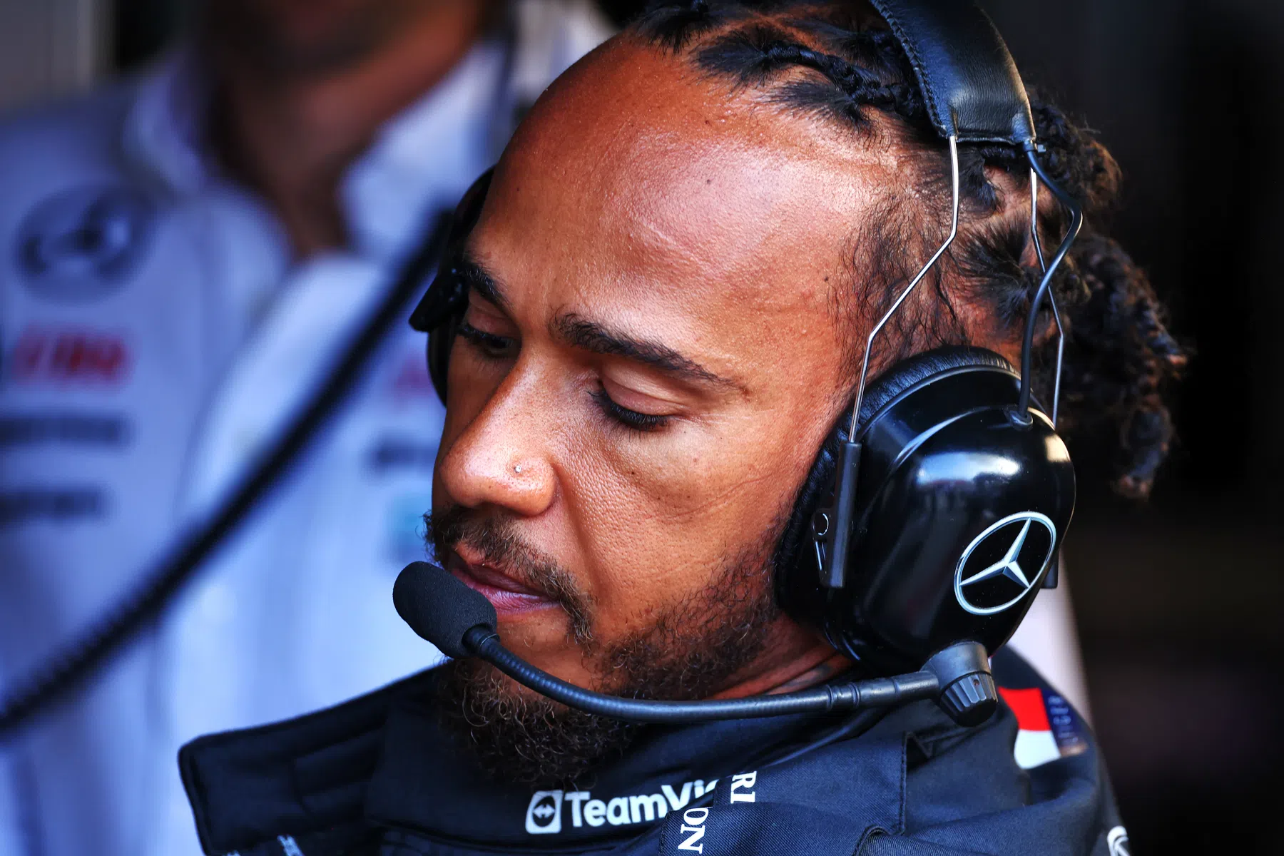 Hamilton frustrated about qualifying performance, claims top 5 result