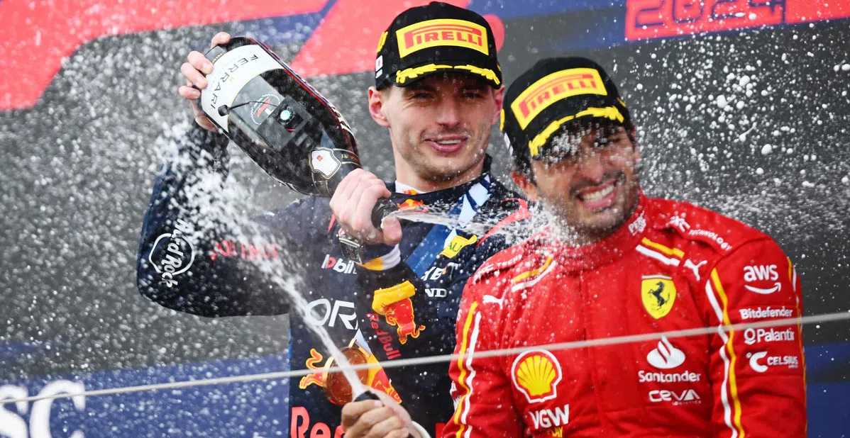 Sainz sobre o ano de estreia na F1 com Verstappen: 'As pessoas não viram seu potencial'