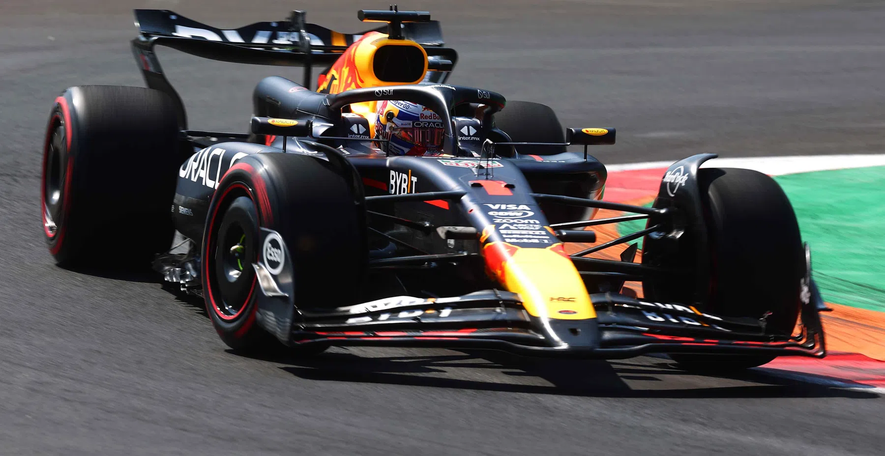 Max Verstappen wil straf voor Lewis Hamilton in F1 GP Italie