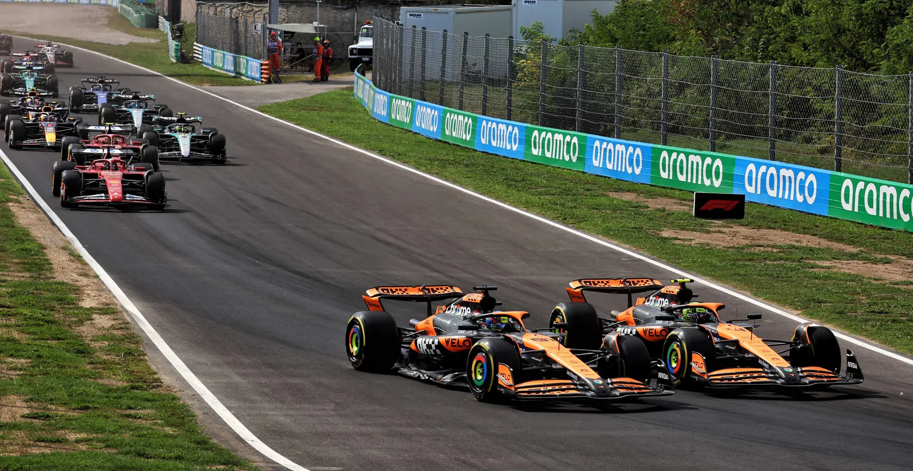 Los medios internacionales critican a McLaren tras la victoria de Ferrari y Leclerc