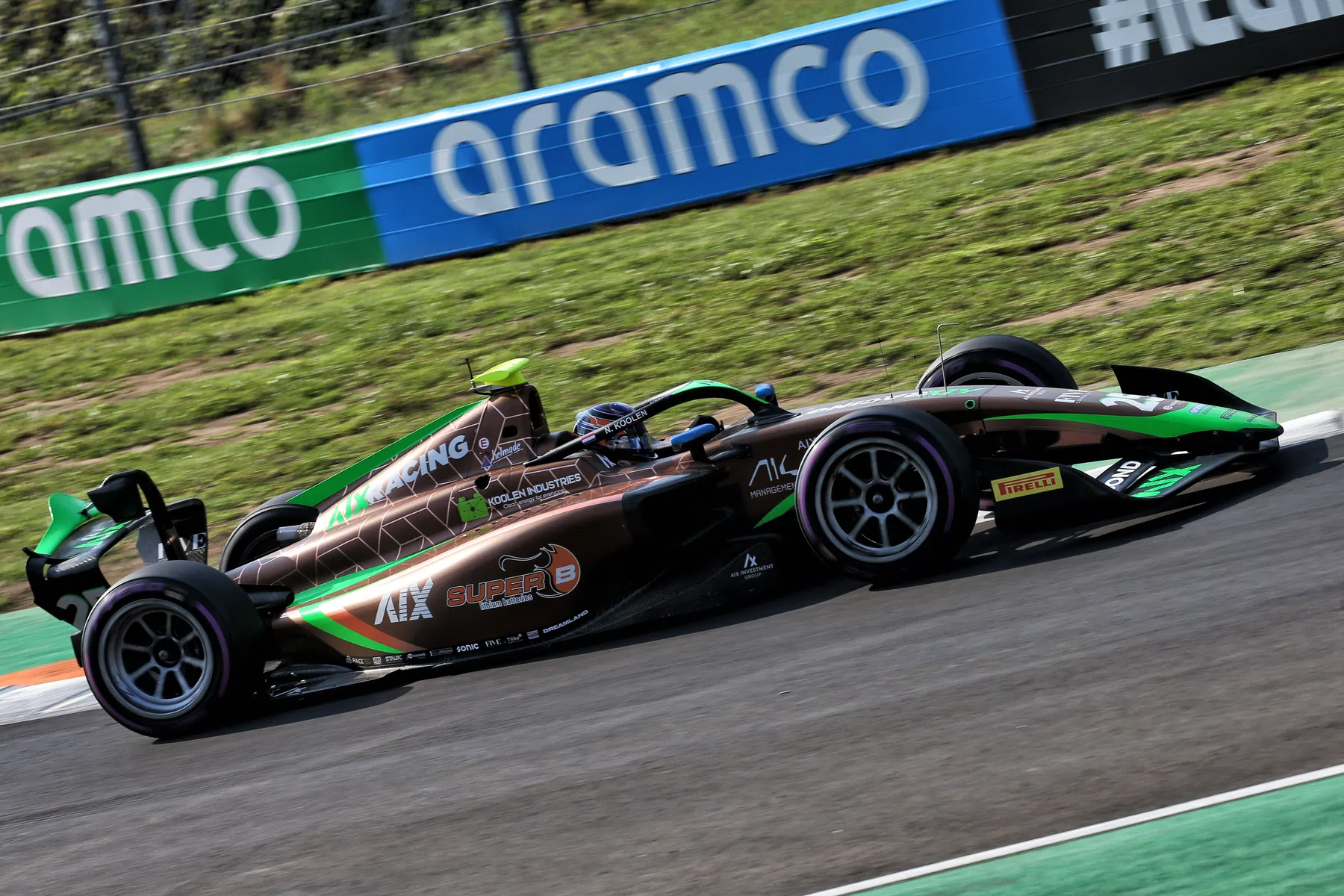 F2: Enzo Fittipaldi lidera treino livre em Baku