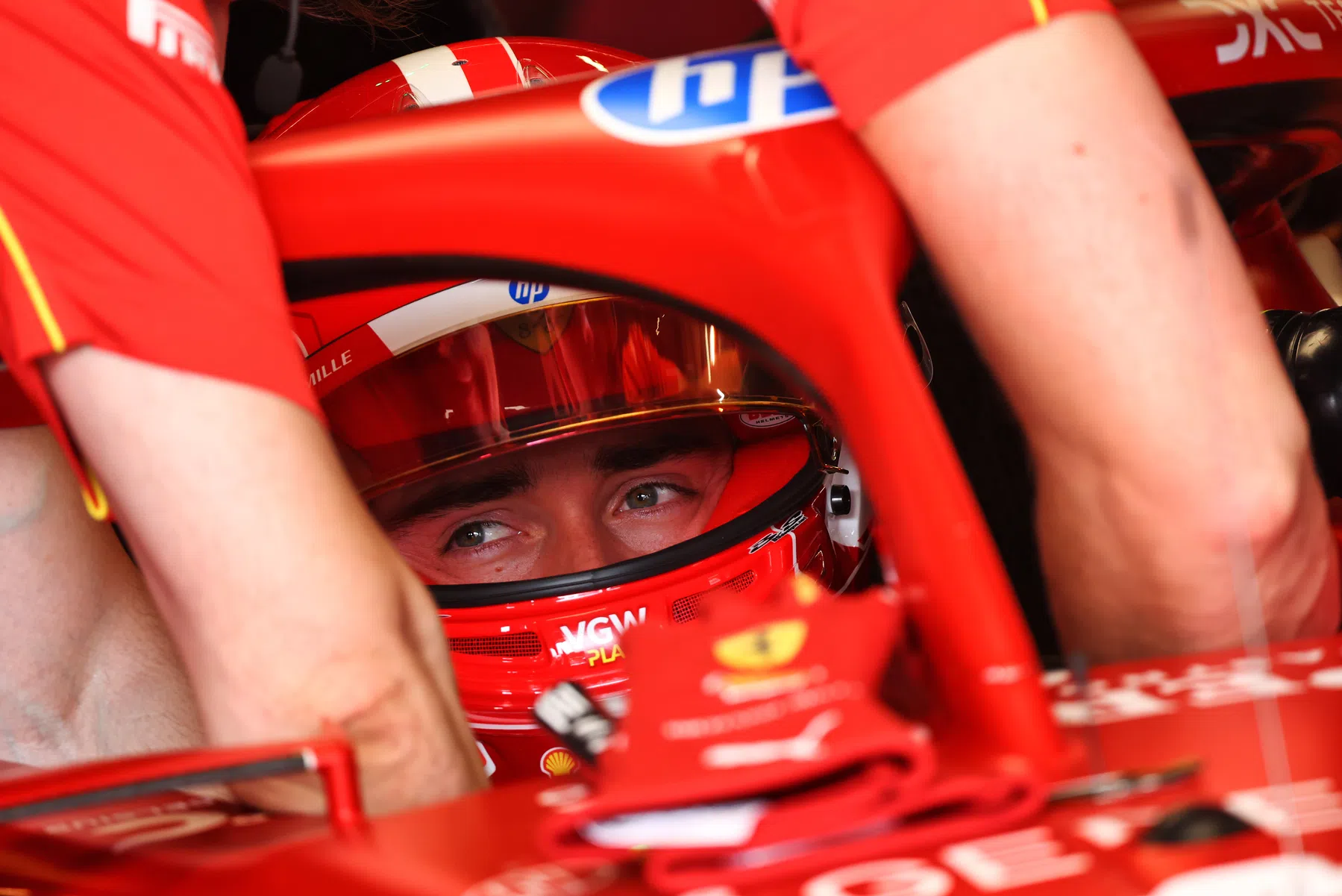 Resultados do TL2 em Baku: Leclerc lidera; Pérez e Hamilton fecham Top 3