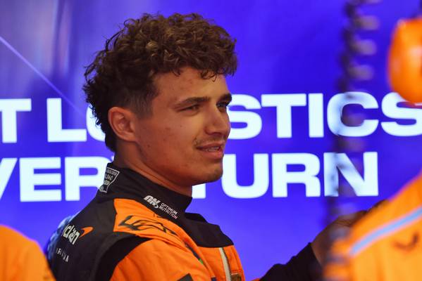 F1 Lando Norris vai compensar o erro na classificação em Baku P17