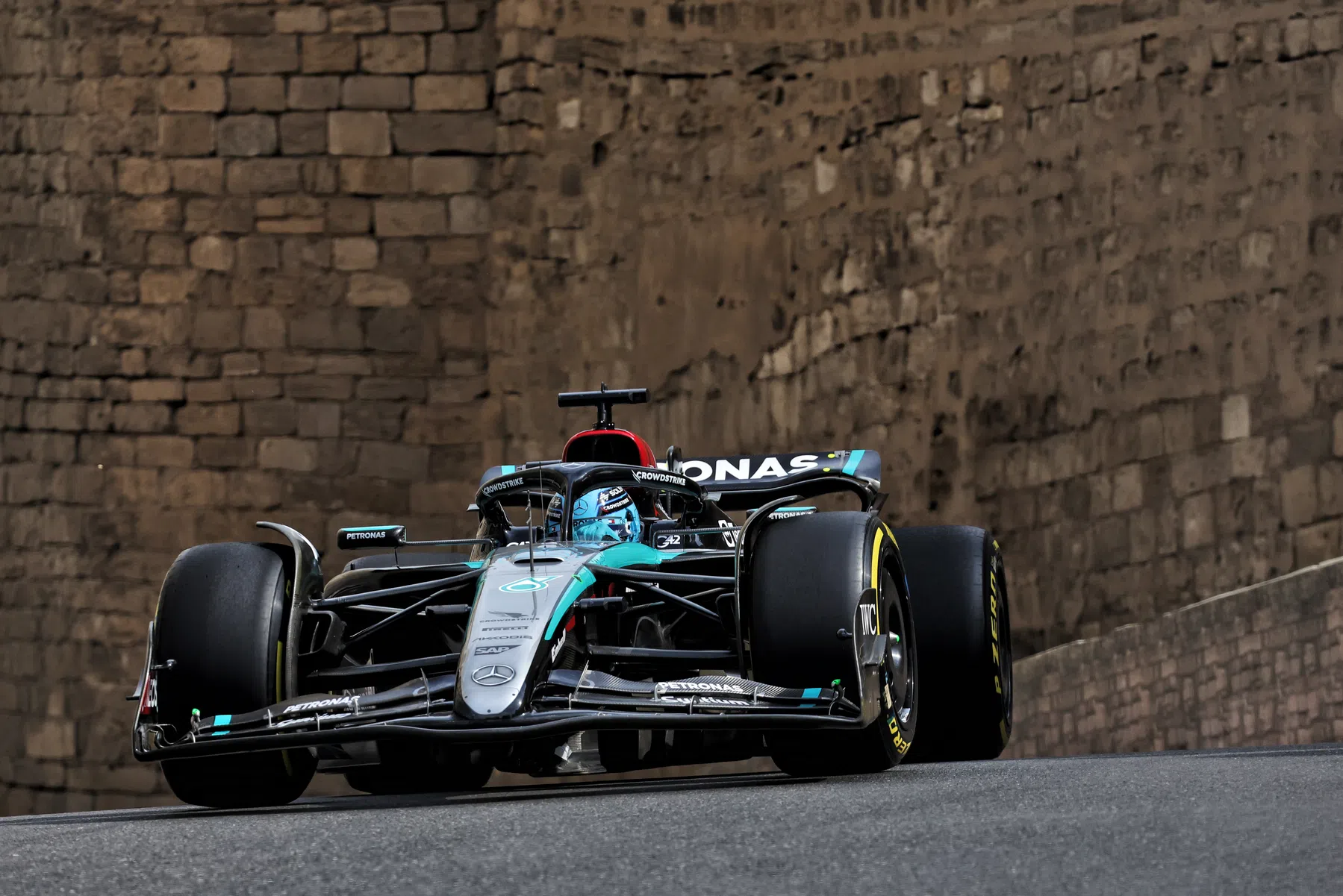 risultati completi della f1 dalla fp3 al gran premio d'azerbaigian a baku 2024