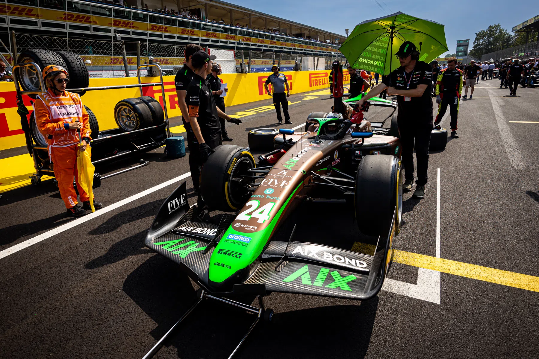 F2: Niels Foolen recibe apoyo de su compañero de equipo en Aix Racing