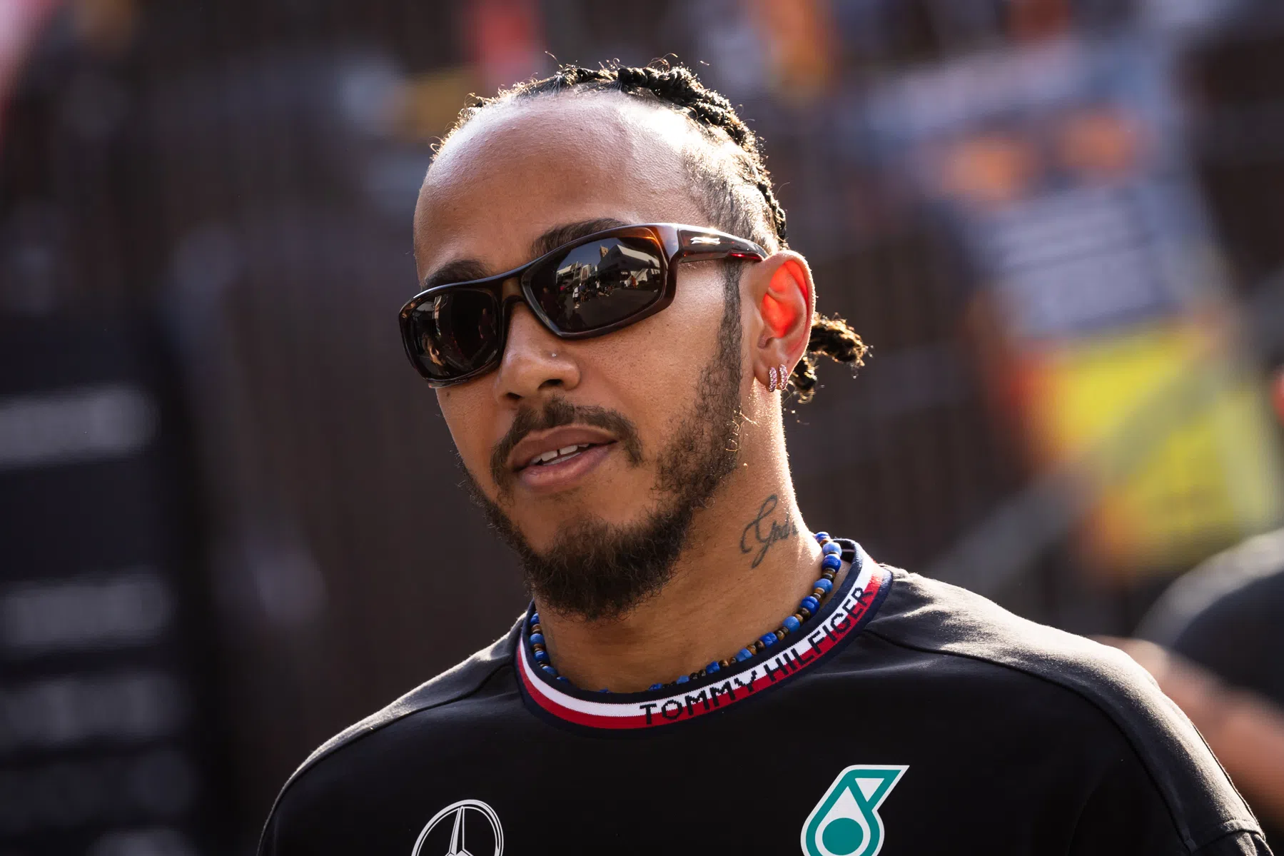 Lewis Hamilton confuso dopo le qualifiche del Gran Premio dell'Azerbaijan di F1