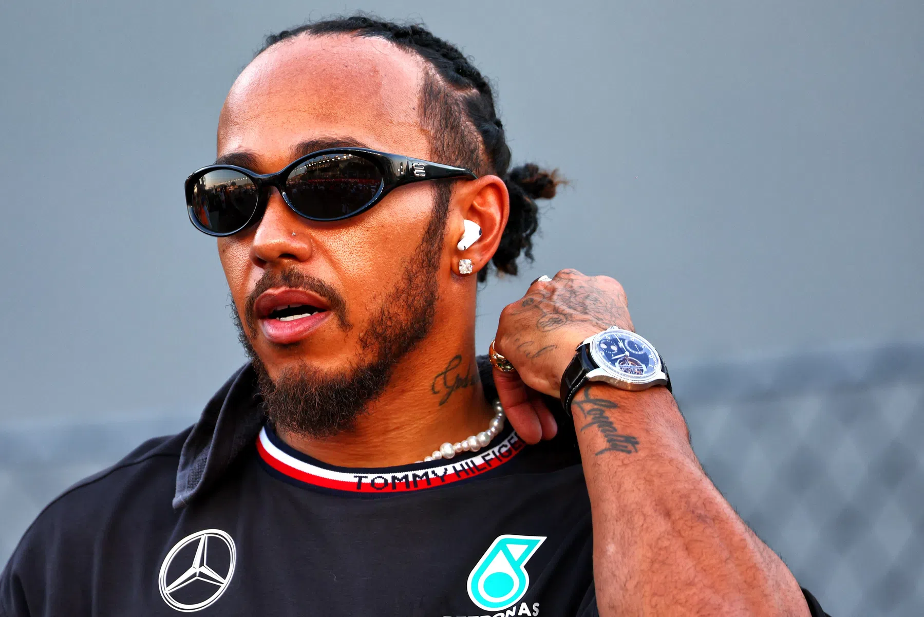 F1 Lewis Hamilton en George Russell uitgeput na Grand Prix van Singapore