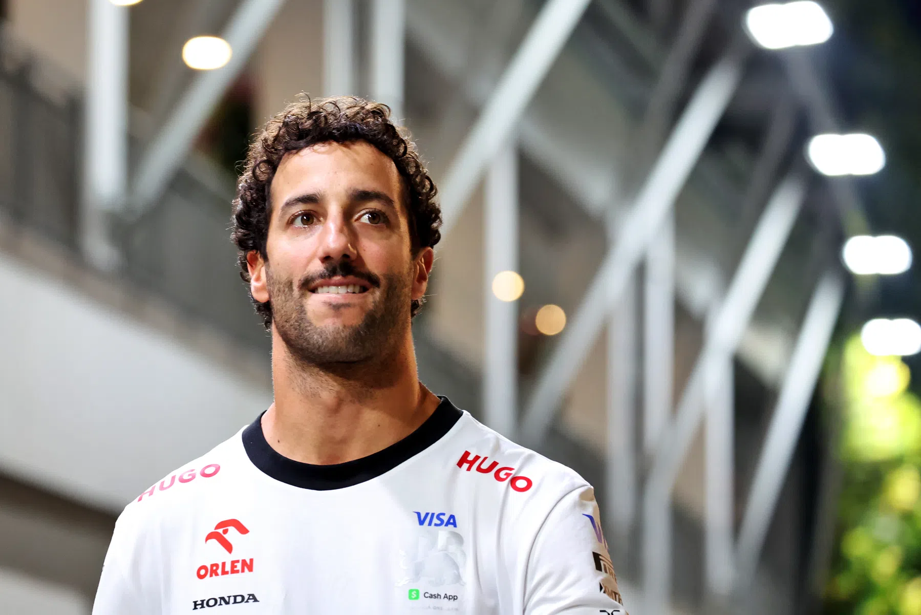 christian horner avertit daniel ricciardo d'un changement de pilote