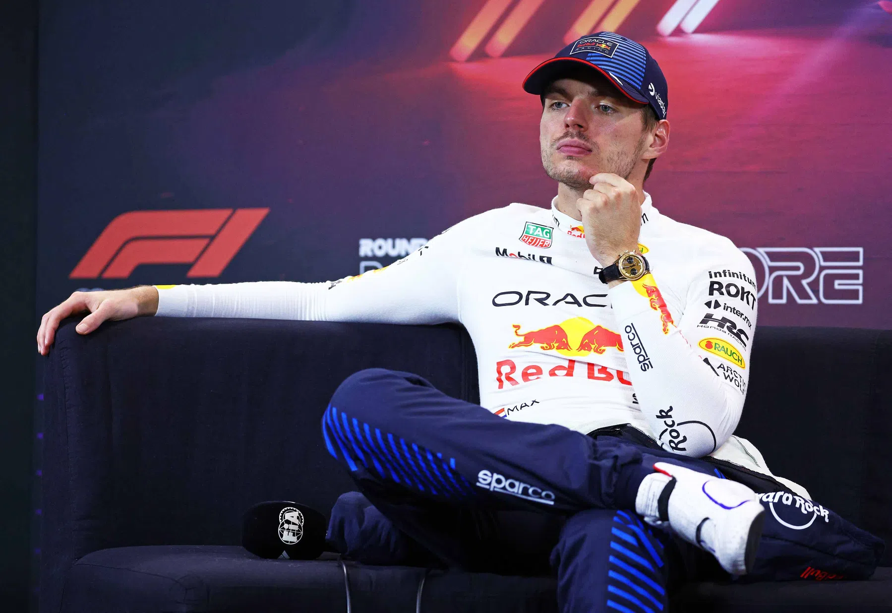 Steiner si schiera con Max Verstappen e fa il paragone con Hamilton