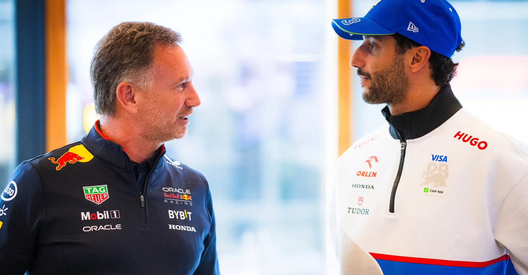 Christian Horner dice che Helmut Marko voleva mandare via Ricciardo in anticipo